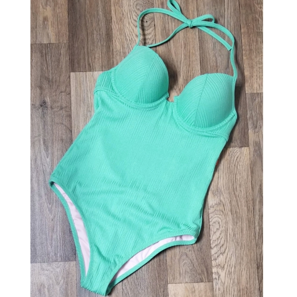 Shade & Shore Mint Green Swimsuit - Picture 2 of 9